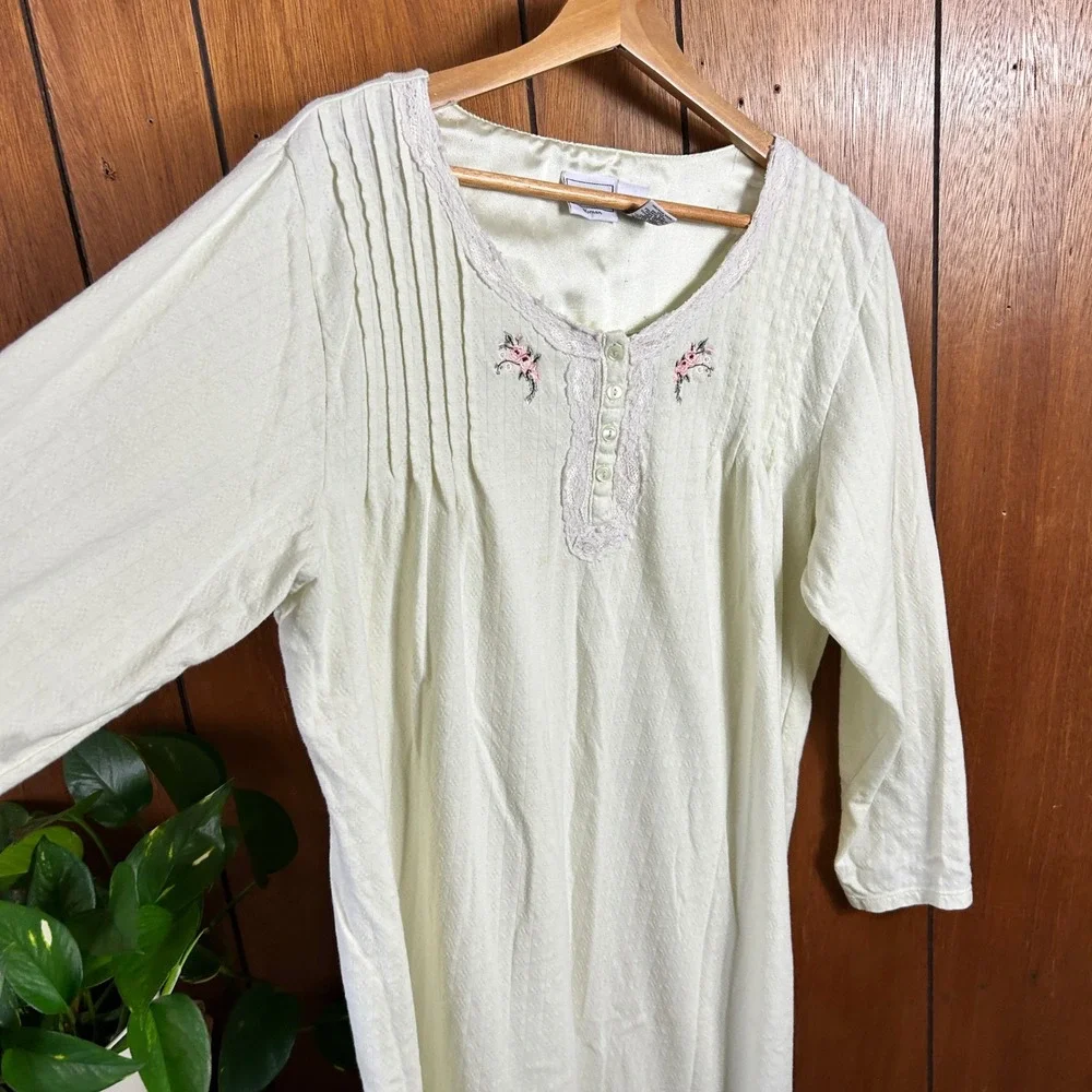Vintage Bobbie Brooks Womens Long Sleeve Nightgown Yellow Floral Cottagecore‎